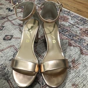 Unisa Rose Gold heels size 6